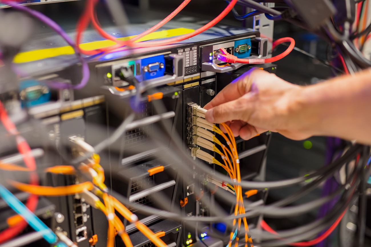 Server network cable and IT wire management